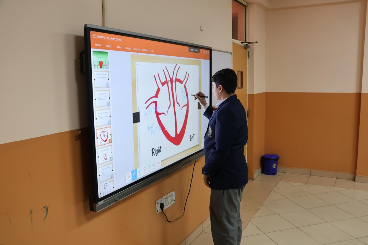 Mayoor School, Noida Hosts University of Lincoln (UK) Delegation under CBSE–British Council Collaboration